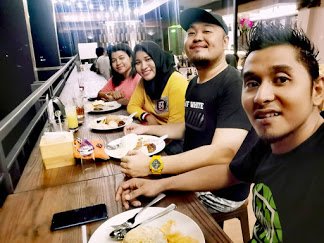 Klasika Kafe Alor Foto Ini merupakan suasana real yang diabadikan oleh pengunjung Klasika Kafe.