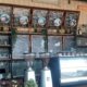 Etalase Kedai Kopi Petir
