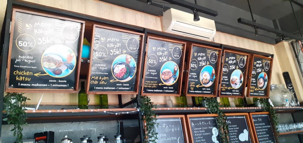 Kedai Kopi Petir di Kota Kupang Menu Rakyat Kedai Kopi Petir
