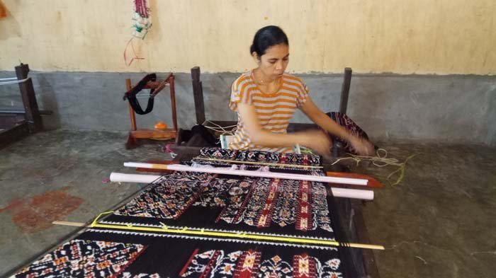 Sentra Usaha Tenun Ikat - Ina Ndao UMKM Ina Ndao