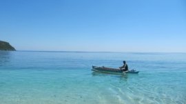 Pantai Batu Putih Kabupaten Alor