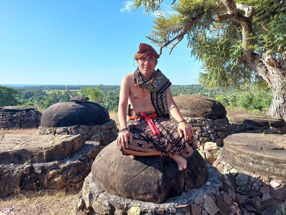Pakaian Adat Sabu Raijua