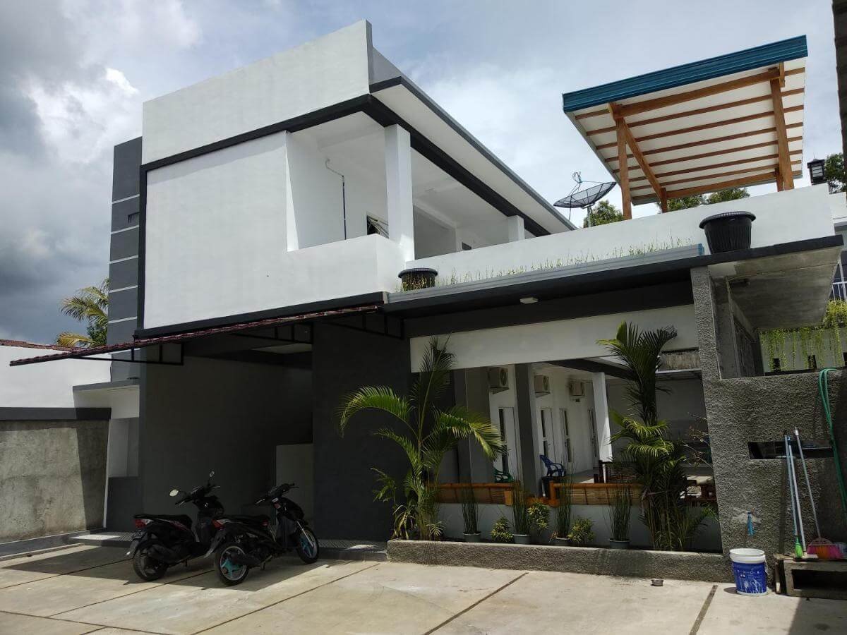 Tampak depan Mokkolipa Guesthouse di Alor