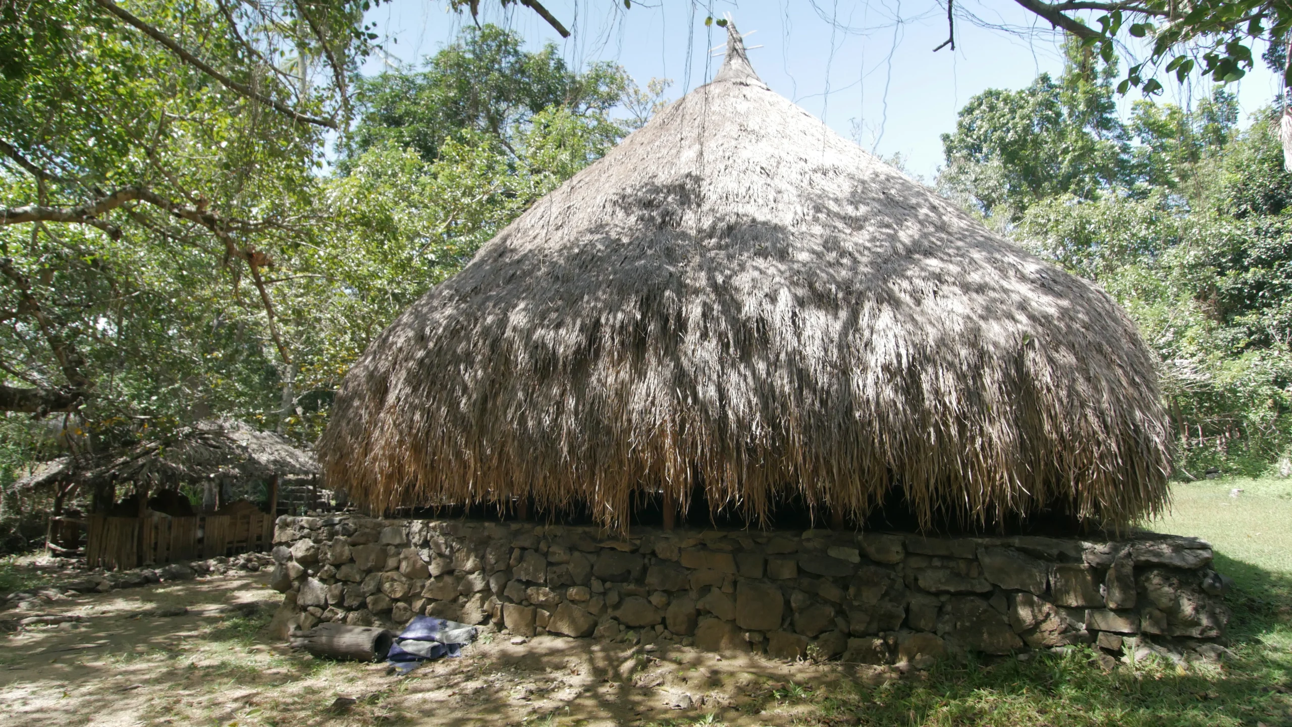 Suasana kunjungan ke Kampung Matabesi