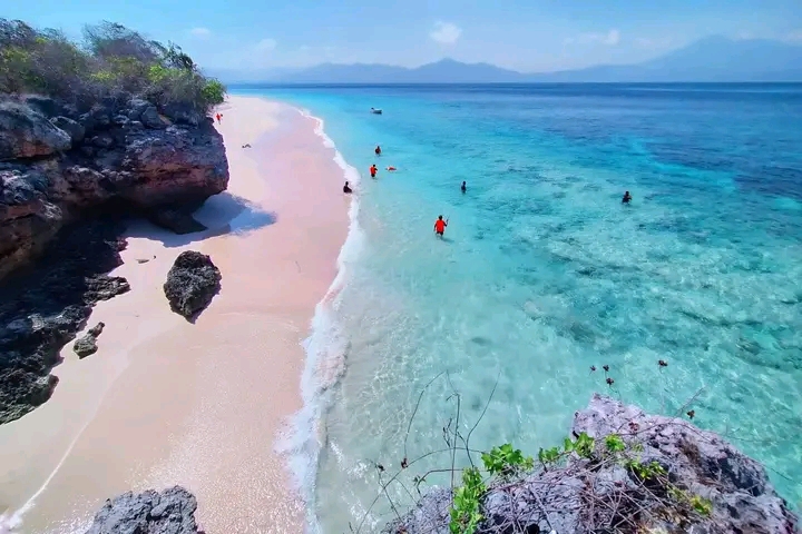 Destinasi Wisata Alam Dengan Nuansa Mistis, Wajib Dikunjungi 2 1758950591068