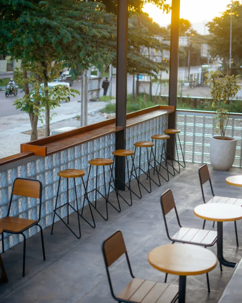 Ruang kafe dalam arsip Umera Kofie